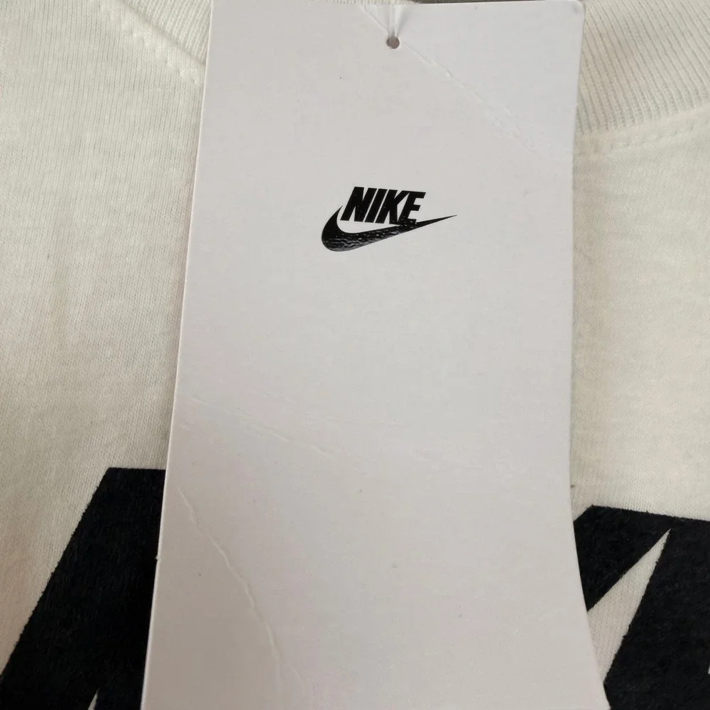 Nike Kids Sportswear Futura Logo T-Shirt White Black DV2579-100 Size L